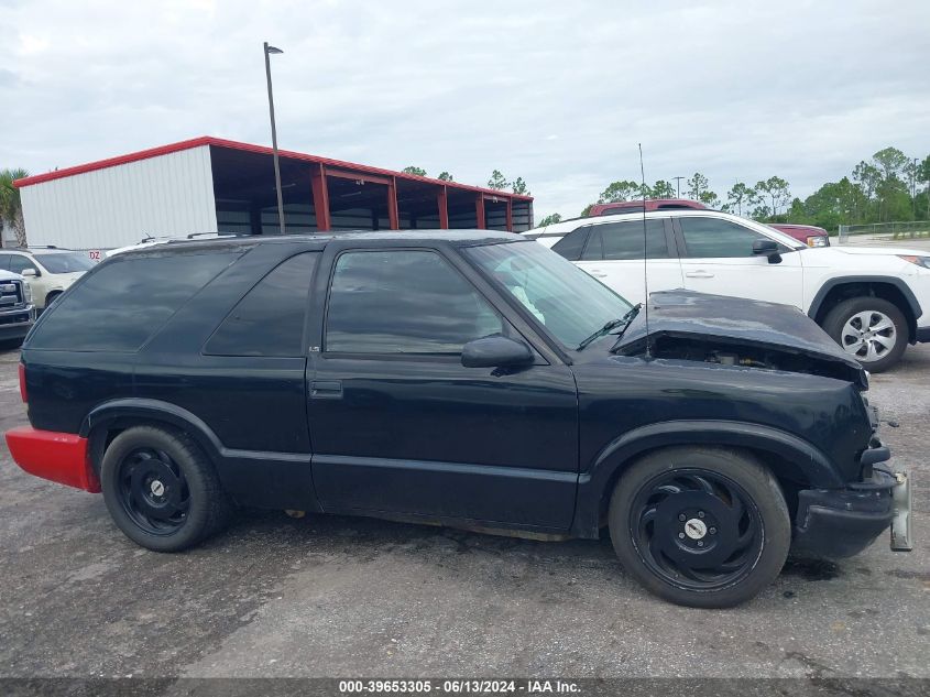 2000 Chevrolet Blazer Ls VIN: 1GNCS18W2YK286592 Lot: 39653305