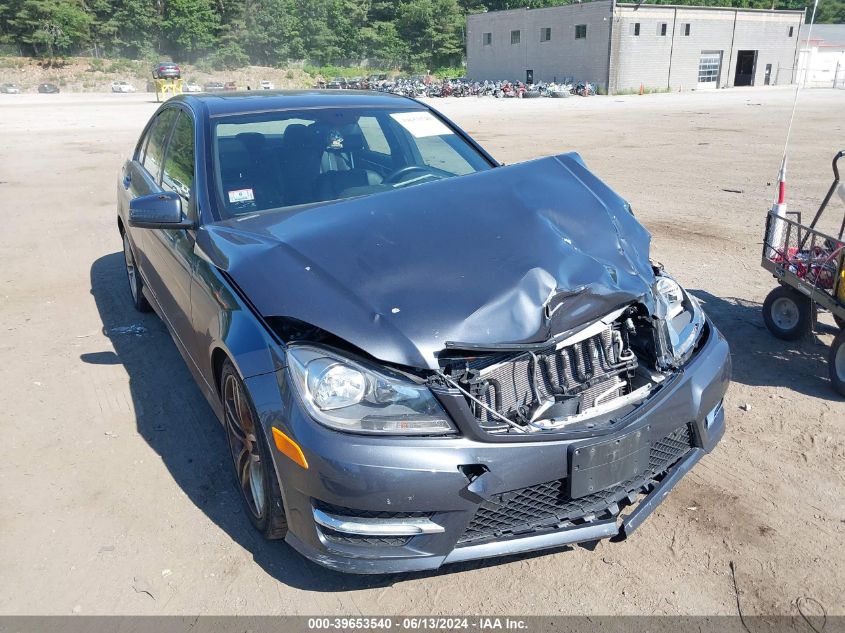 2013 Mercedes-Benz C 300 Luxury 4Matic/Sport 4Matic VIN: WDDGF8AB3DR277759 Lot: 39653540