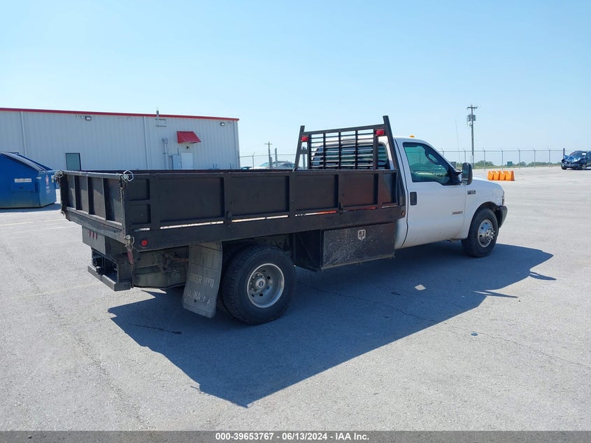 1FDWF36P34EA19001 2004 FORD F350 photo no. 4