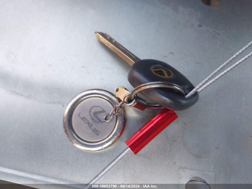 2003 Lexus Es 300 VIN: JTHBF30G530116948 Lot: 39653790