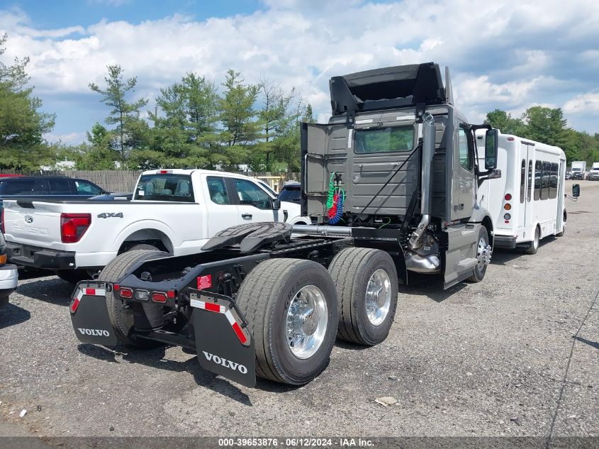 2025 Volvo Vnr VIN: 4V4WC9EH8SN668966 Lot: 39653876