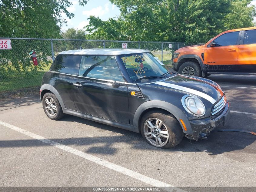 2013 Mini Hardtop Cooper VIN: WMWSU3C51DT689067 Lot: 39653924