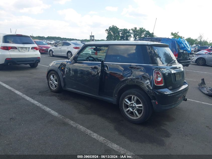 2013 Mini Hardtop Cooper VIN: WMWSU3C51DT689067 Lot: 39653924