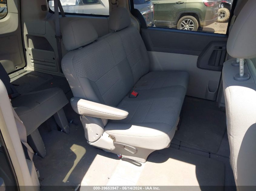 2008 Chrysler Town & Country Lx VIN: 2A8HR44H18R745964 Lot: 39653947