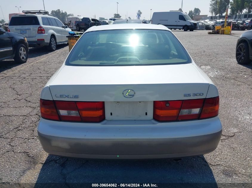 1998 Lexus Es 300 VIN: JT8BF28G1W0120580 Lot: 39654062
