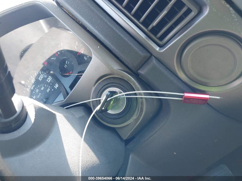 2004 Nissan Pathfinder Armada Se VIN: 5N1AA08A14N714786 Lot: 39654066