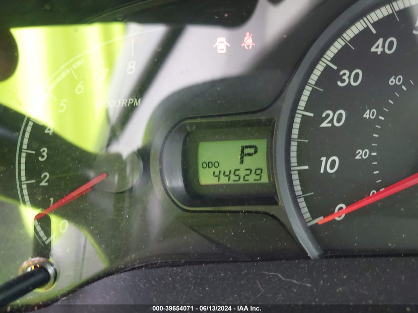 2011 Toyota Sienna Le V6 VIN: 5TDKK3DCXBS157091 Lot: 39654071