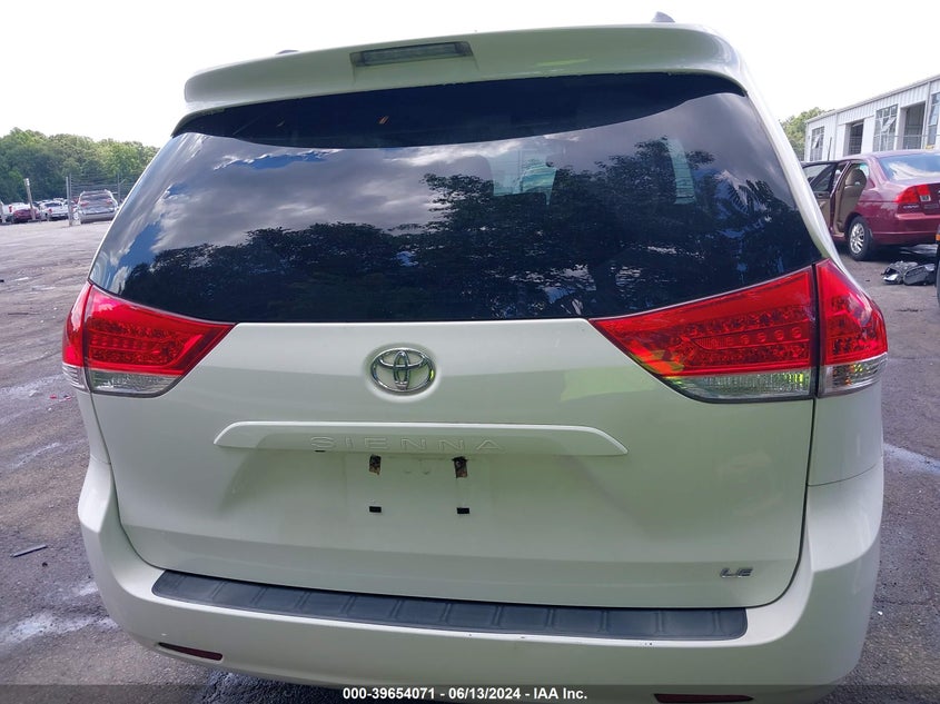 2011 Toyota Sienna Le V6 VIN: 5TDKK3DCXBS157091 Lot: 39654071