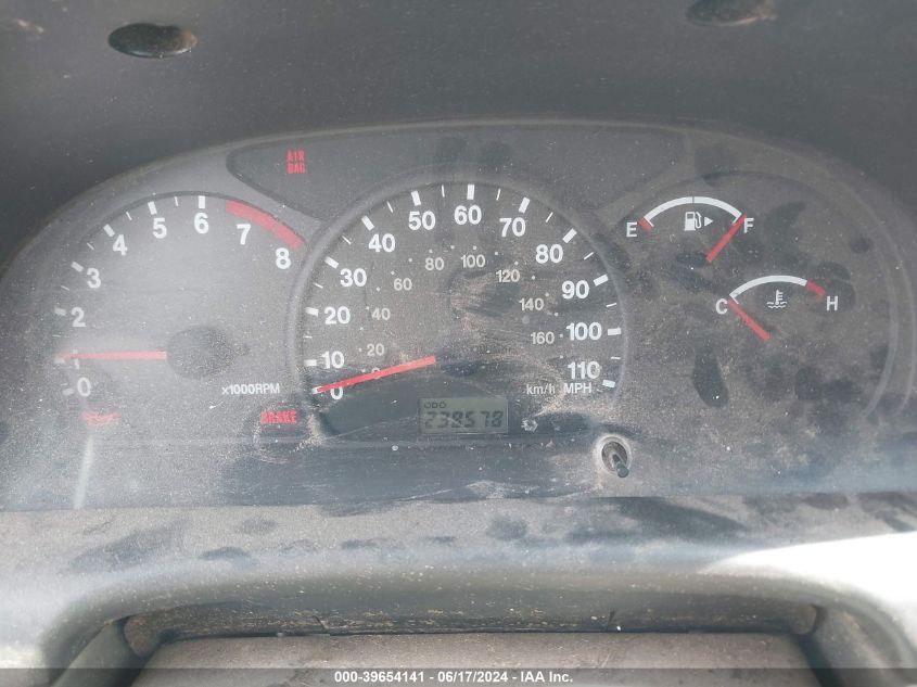 2003 Chevrolet Tracker Hard Top Base VIN: 2CNBE13C736931964 Lot: 39654141