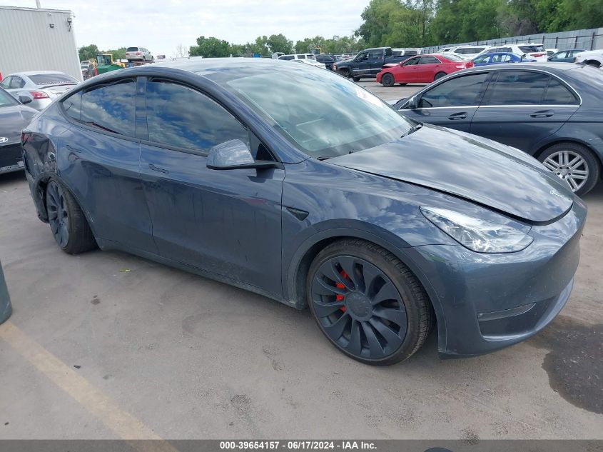 2022 Tesla Model Y Performance Dual Motor All-Wheel Drive VIN: 7SAYEEEF0NF518642 Lot: 39654157