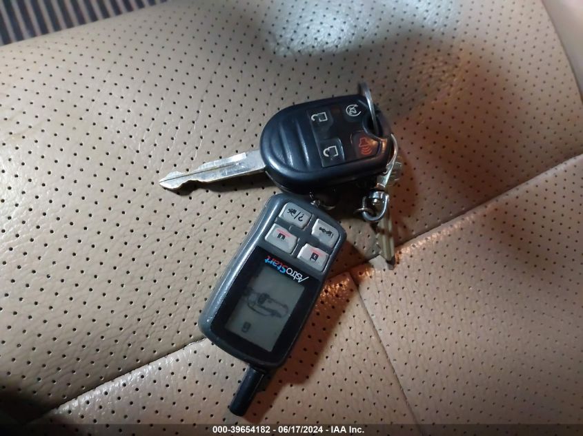 2011 Ford F-150 Lariat VIN: 1FTFW1EF3BFD39928 Lot: 39654182