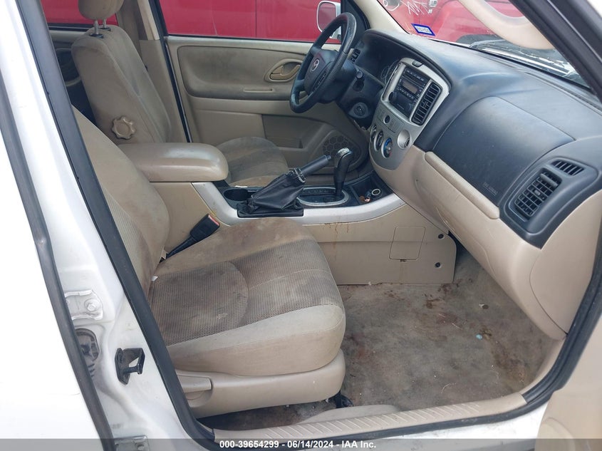 2006 Mazda Tribute S VIN: 4F2YZ04126KM35174 Lot: 39654299