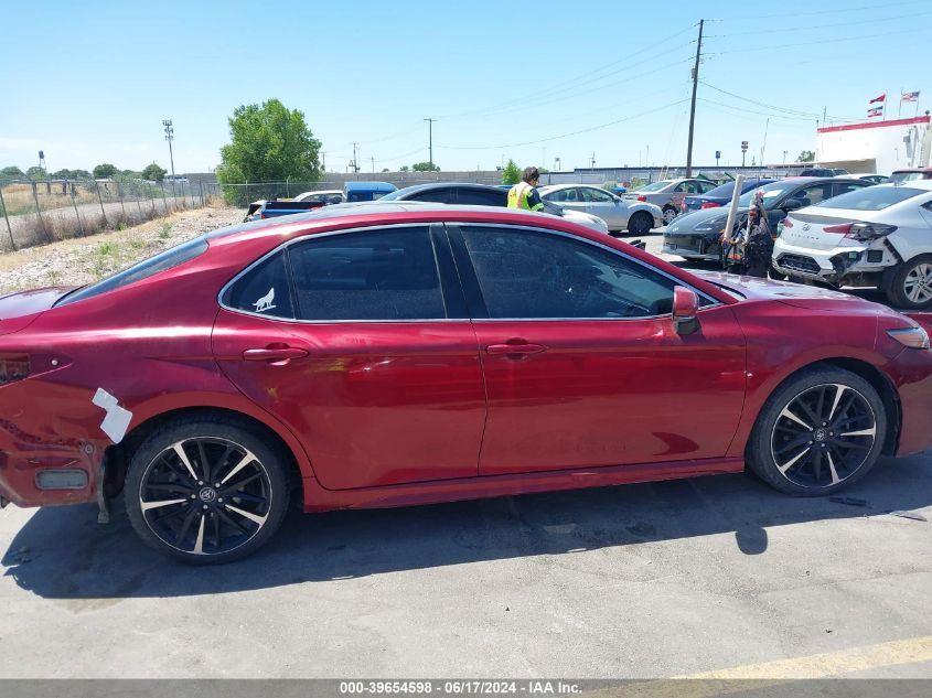 4T1B61HK8JU649585 2018 Toyota Camry Xse