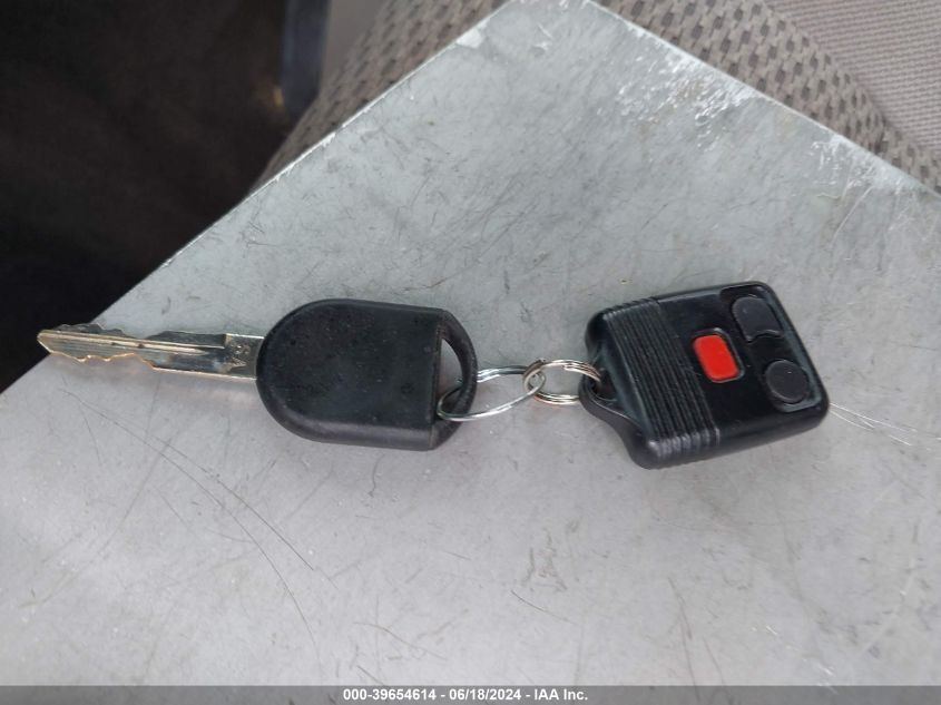 2010 Ford F-150 Fx4/Lariat/Xl/Xlt VIN: 1FTFX1EV0AFB54271 Lot: 39654614