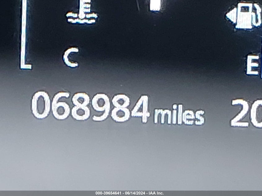 2018 Mitsubishi Outlander Es VIN: JA4AZ3A39JZ057020 Lot: 39654641