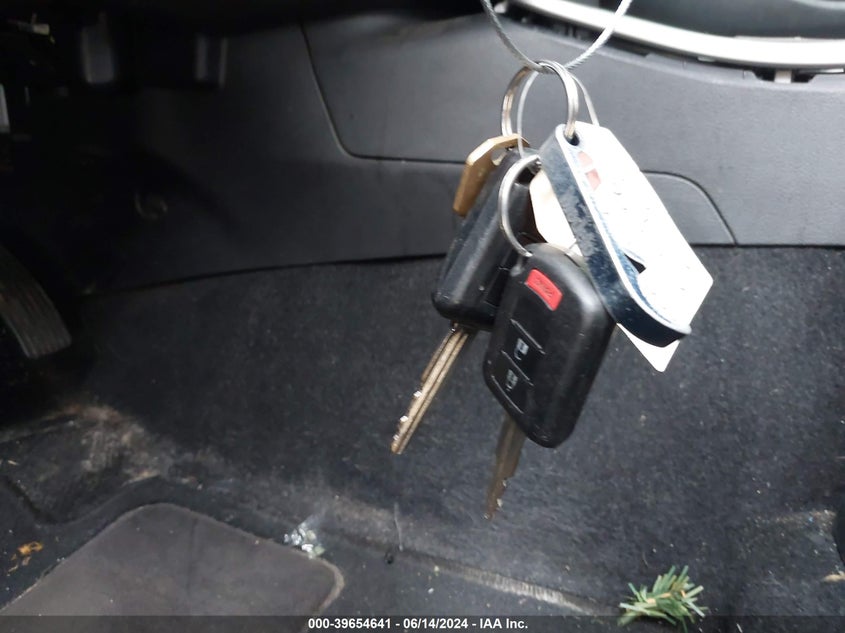 2018 Mitsubishi Outlander Es VIN: JA4AZ3A39JZ057020 Lot: 39654641