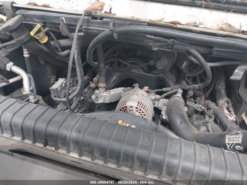 2005 Ford E-250 Commercial/Recreational VIN: 1FTNE24L55HB40867 Lot: 39654797