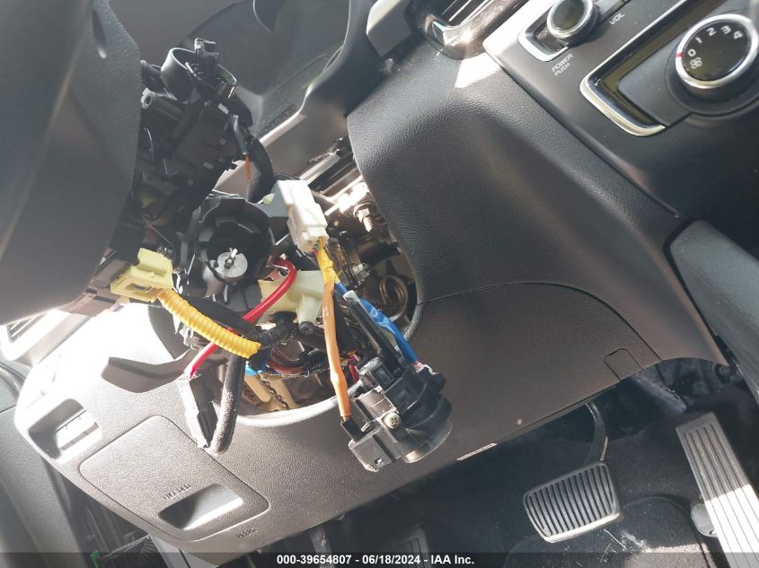 2018 Kia Optima S VIN: 5XXGT4L39JG218831 Lot: 39654807