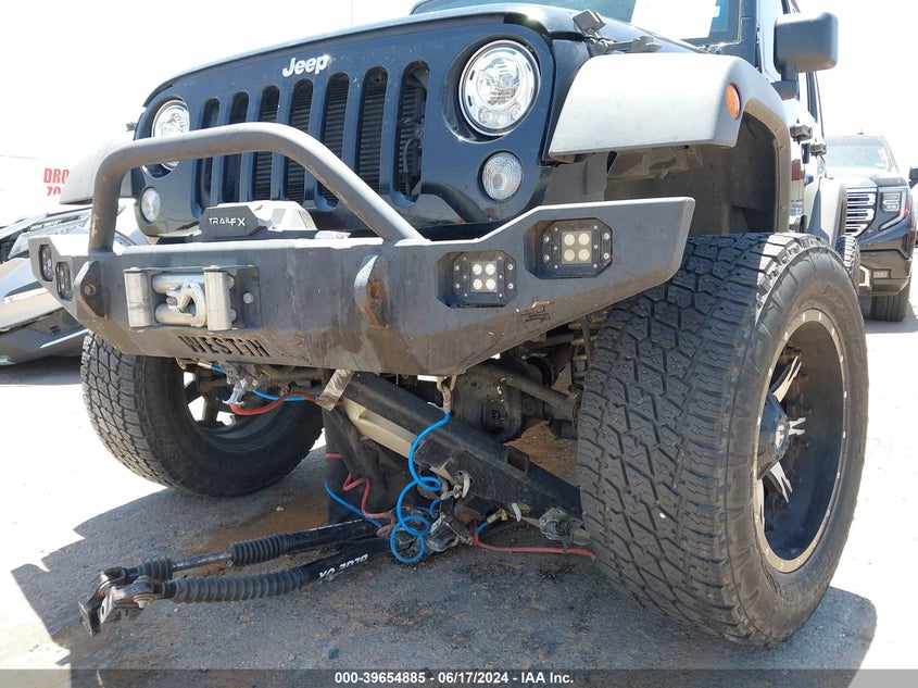 VIN 1C4BJWDG4JL837320 2018 JEEP WRANGLER JK UNLIMITED SPORT S 4X4