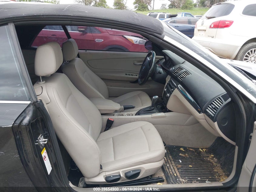 2009 BMW 128I VIN: WBAUL73509VJ75659 Lot: 39654900