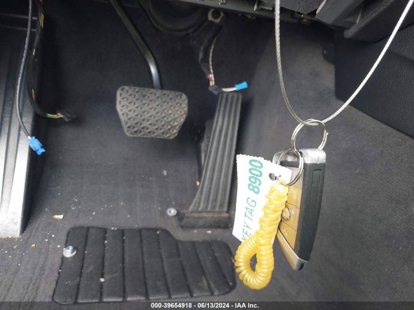 2016 BMW 320I VIN: WBA8A9C53GK615956 Lot: 39654918