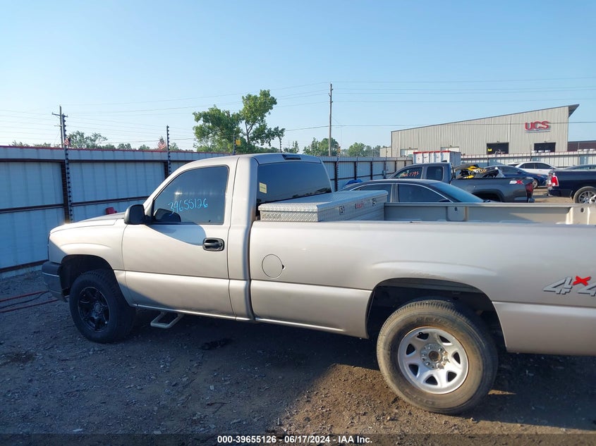 2005 Chevrolet Silverado 1500 Work Truck VIN: 1GCEK14V15E215957 Lot: 39655126