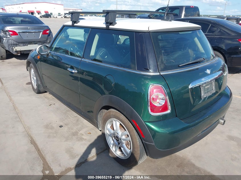 2013 Mini Hardtop Cooper VIN: WMWSU3C5XDT684725 Lot: 39655219