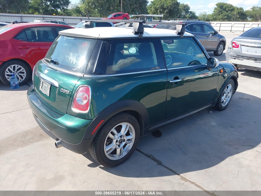 2013 Mini Hardtop Cooper VIN: WMWSU3C5XDT684725 Lot: 39655219