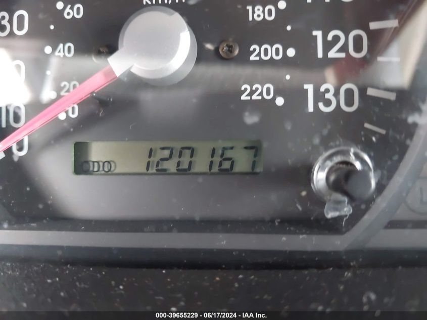 2003 Kia Sorento Ex/Lx VIN: KNDJD733335100110 Lot: 39655229