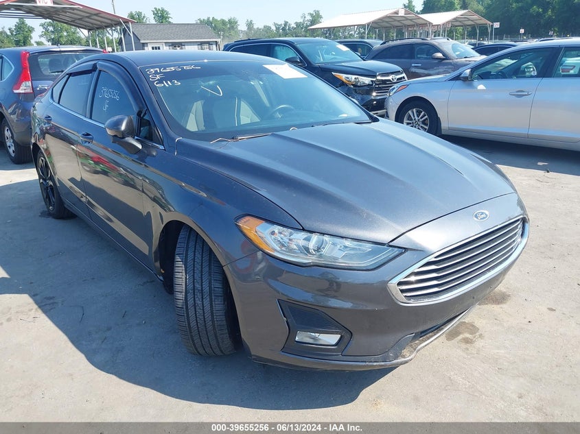 FORD FUSION SE 2019