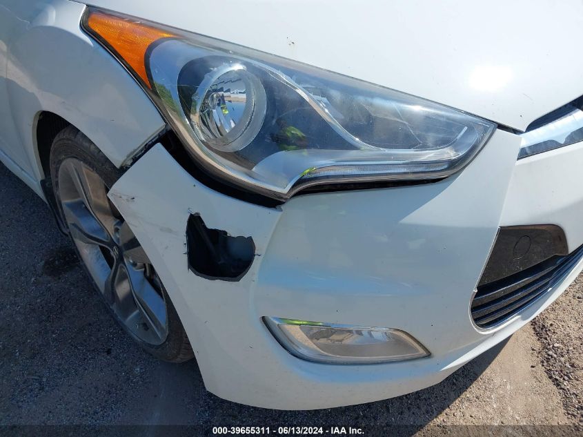 2013 Hyundai Veloster Base W/Gray VIN: KMHTC6AD3DU103559 Lot: 39655311