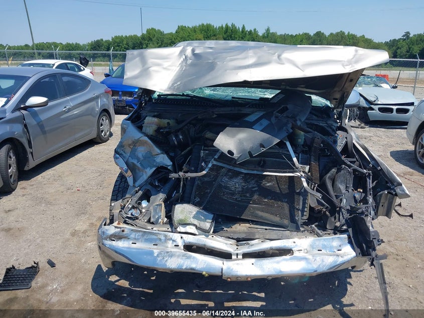 2000 Chevrolet Silverado 1500 Ls VIN: 2GCEC19T1Y1305670 Lot: 39655435