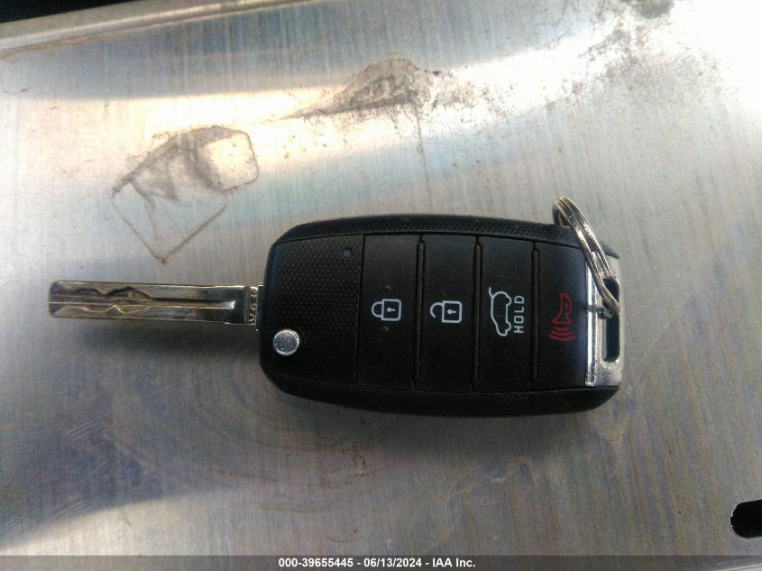 2017 KIA SEDONA L - KNDMA5C1XH6279546