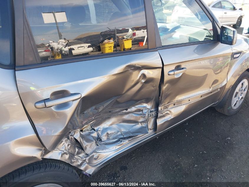 2013 Kia Soul VIN: KNDJT2A53D7587681 Lot: 39655627