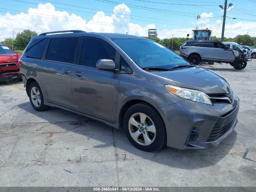 5TDKZ3DC1JS923641 2018 Toyota Sienna Le 8 Passenger