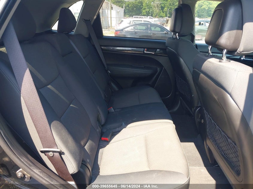 2011 Kia Sorento Lx VIN: 5XYKT3A17BG079950 Lot: 39655645