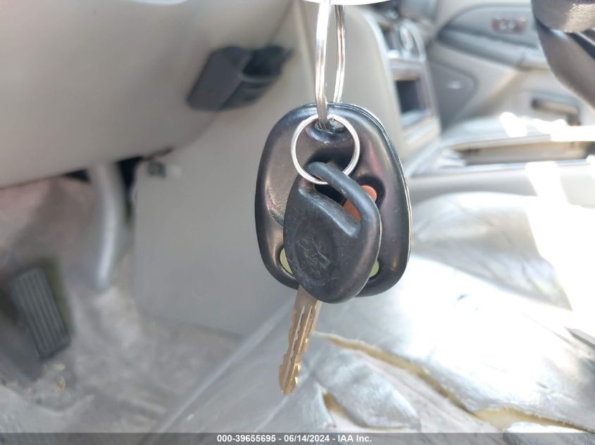 2003 Chevrolet Tahoe Lt VIN: 1GNEK13T43R212175 Lot: 39655695