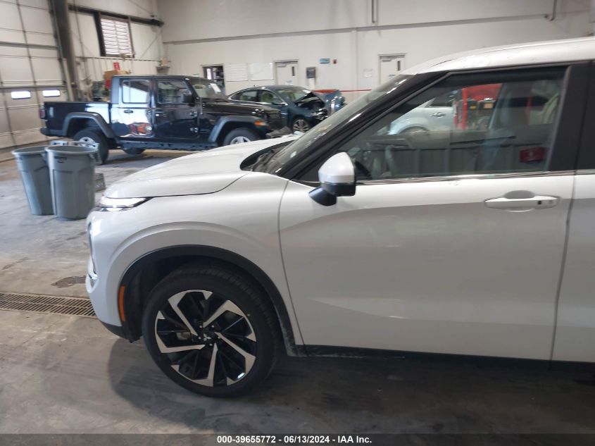 2024 Mitsubishi Outlander Se 2.5 S-Awc/Se Black Edition S-Awc/Se Black Edition W/Pano Roof S-Awc/Se Ralliart S-Awc VIN: JA4J4VA89RZ040378 Lot: 39655772