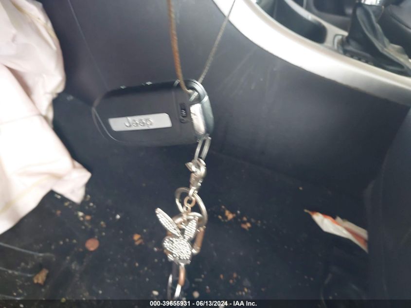 2018 Jeep Compass Latitude Fwd VIN: 3C4NJCBB4JT228798 Lot: 39655931