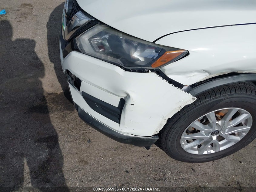 2017 Nissan Rogue Sv VIN: KNMAT2MV0HP509487 Lot: 39655936