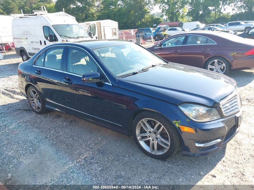 2014 Mercedes-Benz C 300 Luxury 4Matic/Sport 4Matic VIN: WDDGF8AB4ER323097 Lot: 39655940