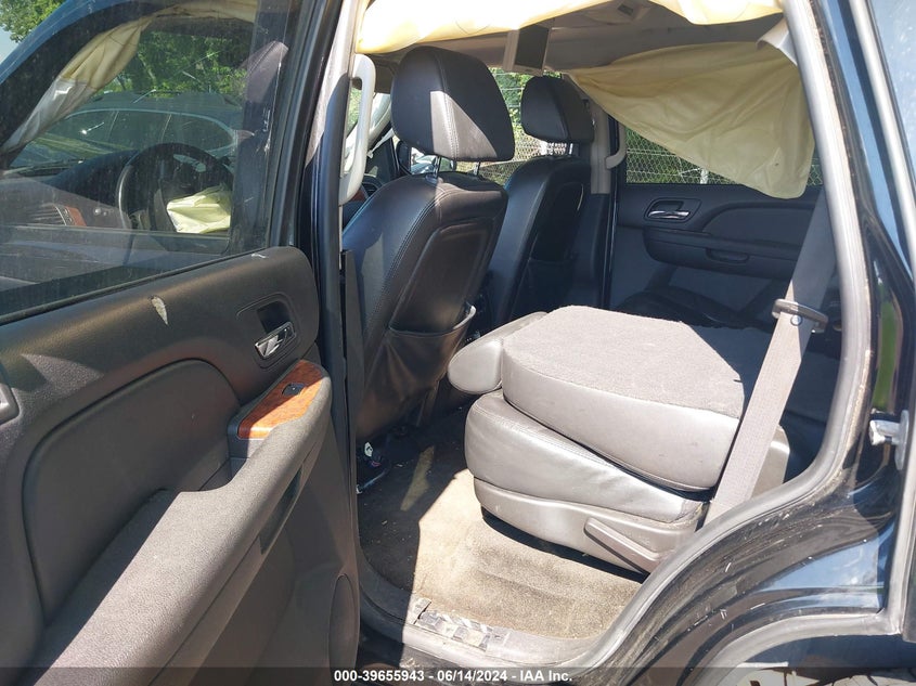 2007 Chevrolet Tahoe Ltz VIN: 1GNFK13017J384520 Lot: 39655943