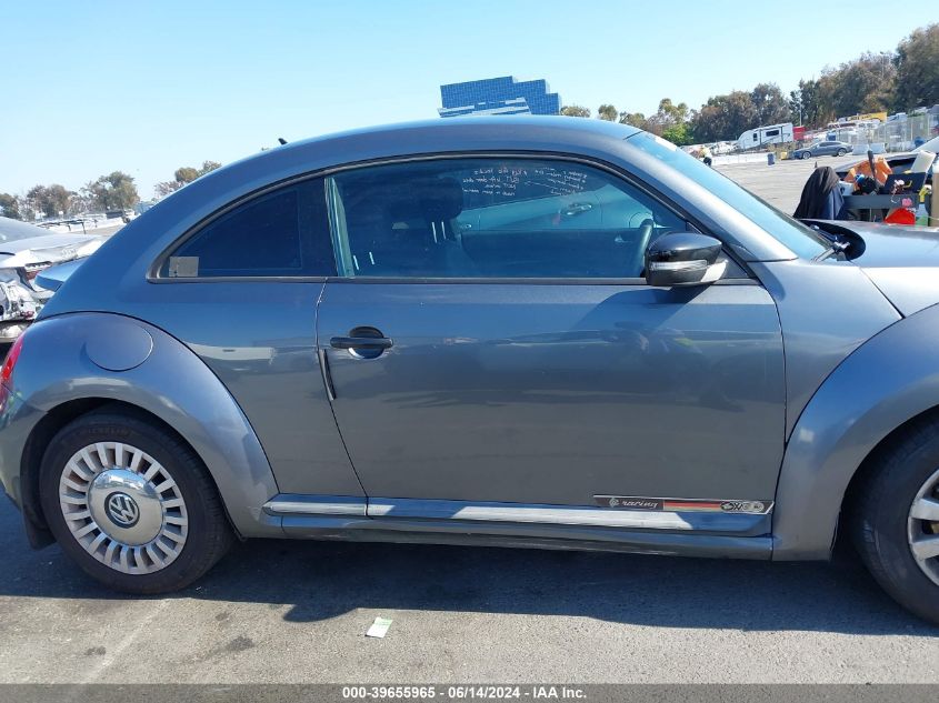 2013 Volkswagen Beetle 2.5L Entry VIN: 3VWFP7ATXDM666452 Lot: 39655965