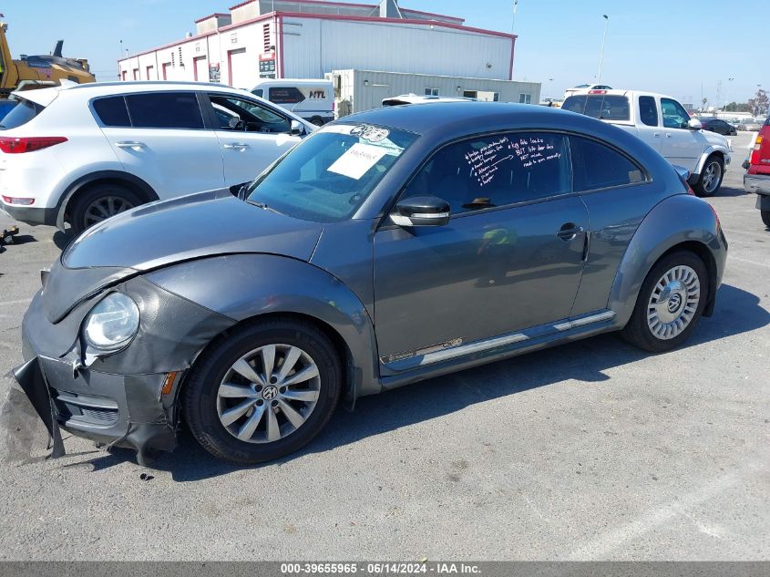 2013 Volkswagen Beetle 2.5L Entry VIN: 3VWFP7ATXDM666452 Lot: 39655965