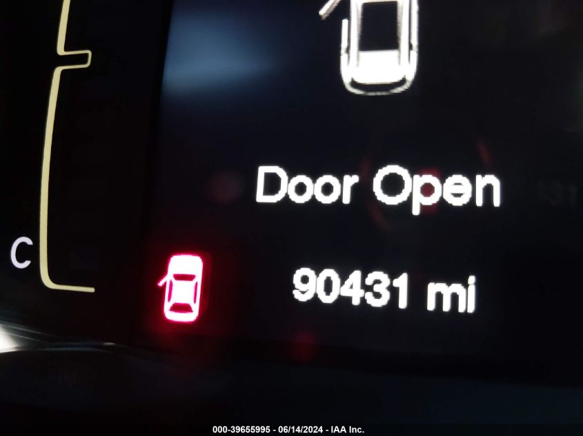 2015 Jeep Cherokee Latitude VIN: 1C4PJLCB7FW71154 Lot: 39655995