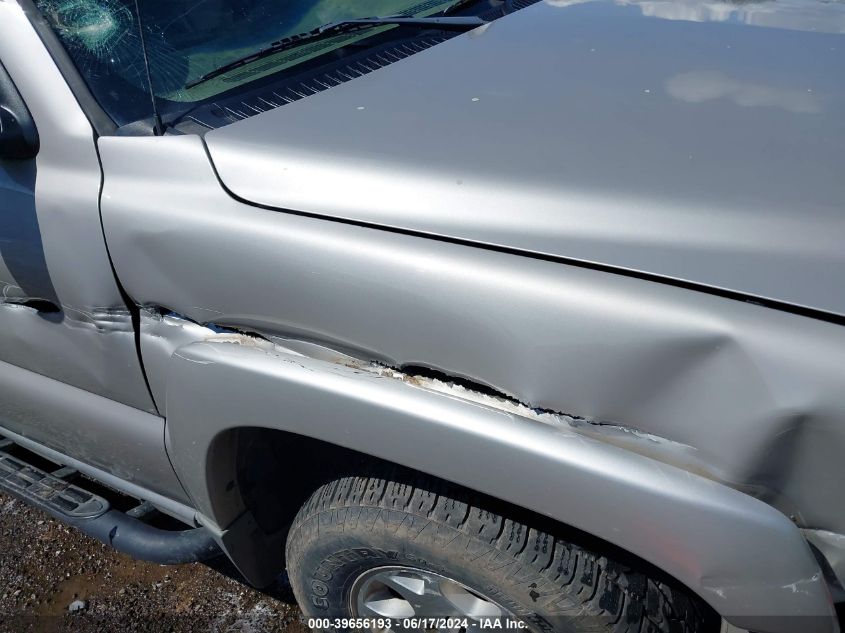 2004 Chevrolet Tahoe Z71 VIN: 1GNEK13Z44R309267 Lot: 39656193