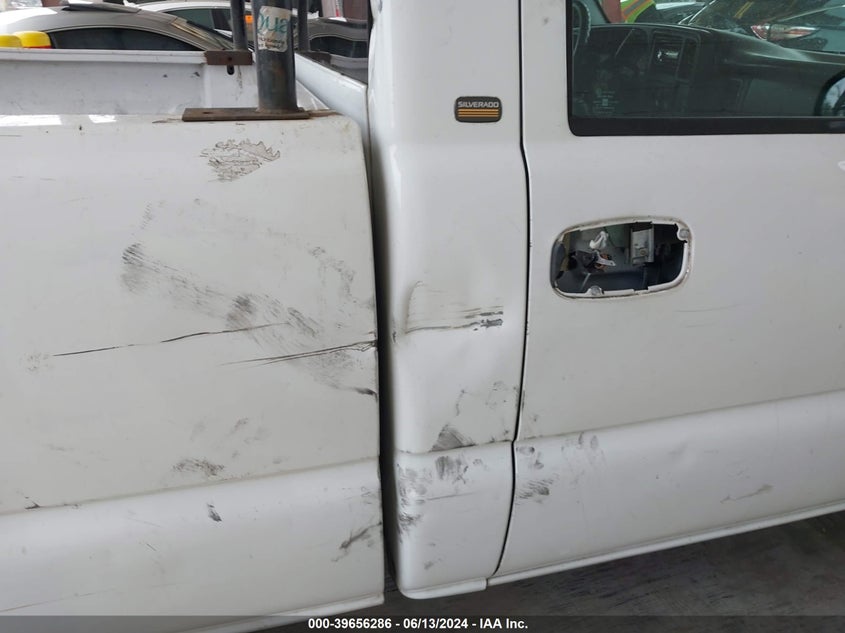 2004 Chevrolet Silverado 1500 Work Truck VIN: 1GCEC14X74Z349815 Lot: 39656286