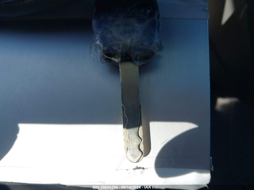 2007 Honda Cr-V Lx VIN: JHLRE38327C017807 Lot: 39656294