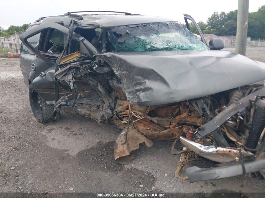 2001 Chevrolet Tahoe K1500 VIN: 1GNEK13T21R209272 Lot: 39656304