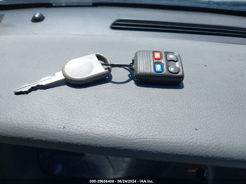 2003 Ford Crown Victoria Lx VIN: 2FAFP74W43X156423 Lot: 39656408